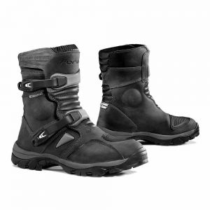 בלאק פריידי ישראל - מבצעים לכל השנה אביזרי רכב Forma Adventure Low motorcycle boots, mens, black, waterproof adv riding short